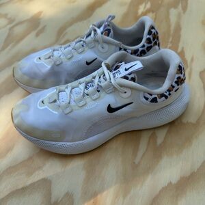 Nike React Escape RN Women’s White Leopard Print Running Shoes Size 8